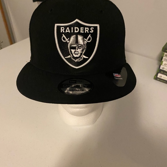 Las Vegas Raiders New Era 9Fity Snapback - Picture 2 of 6